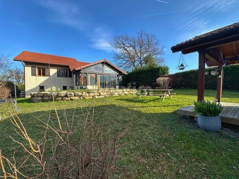 Ref MHT1801: In the Municipality of Vulbens, the location of this house is ideal for its amenities, its shops, its school and college as well as the TPG bus. In a rural setting, come and enjoy this house designed on flat land, trees and enclosed by b...