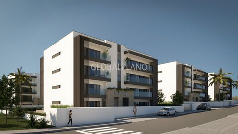 Don't miss this opportunity and come and see these apartments under construction in Sesmarias, with excellent finishes, 3 bedrooms, 3 bathrooms, 2 parking spaces and a communal swimming pool. With prices starting from EUR370,000 For clarifications an...