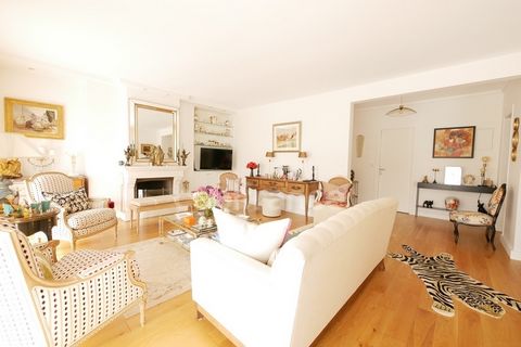 Dpt Yvelines (78), à vendre NOISY LE ROI appartement T5 de 120 m²