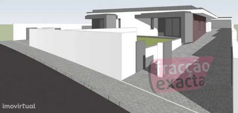 House T3 Térrea in Mozelos, 3 Frentes Single houses typology T3 of 3 fronts with a total area of 270 m2, inserted in lots of 650m2. Detached houses T3 independent and in the initial phase of construction, scheduled for completion in March 2023. Possi...