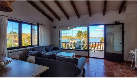 Villa for sale in Playas de Fornells with beautiful sea views and with the added bonus of having a tourist license, don't you think it is a good investment? Currently the house has three bedrooms and two bathrooms, but the ground floor is an open spa...