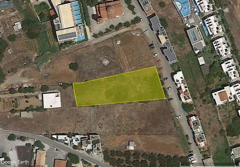 Located in Agios Nikolaos. Excellent building plot of 1726 m2, located in the pretty coastal village and tourist resort of Sissi, Crete, in walking distance to beaches. A house or houses of up to 400 m2 plus basement(s) can be built on this plot. The...