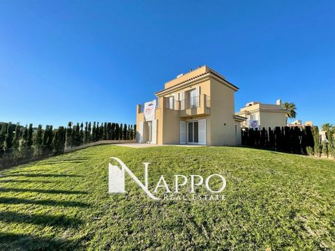 Nappo Real Estate offers for sale this wonderful detached villa with a private plot of 250 m2, situated in a charming residential complex, located in the urbanization of Sa Vinyola, just a stone's throw away from Campos.It is a newly built property w...