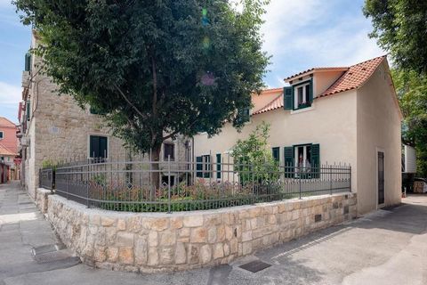 Price went down from 800 000 eur to 700 000 eur!  Rare property for Croatian real estate market! Completely renovated building in the center of Split with its own garden of 101 sqm. It was an old nobleman's villa before, now it is a touristic facilit...