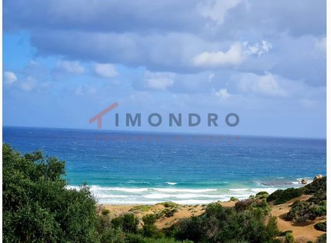 A stunning sea view comes with this property. The beach is easily accessible from this property and approx. 500 m away. The closest airport is approx. 50 km away. The property has got a size of 140 m². In total there are 4 rooms and 2 bathrooms. All ...