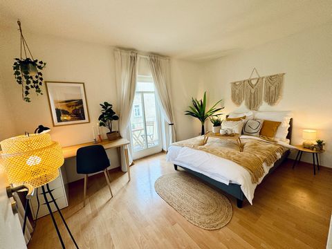 Hello dear guests, The apartment on offer with its stylish furnishings is ideal for business travelers, students or a nice couple. It offers an all-round, worry-free package with complete equipment. It is located in the Dresden-Gorbitz district, clos...