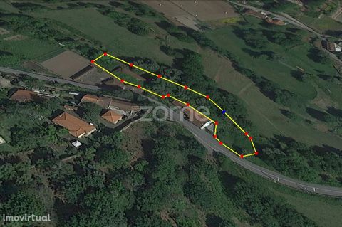 Property ID: ZMPT564119 Unique Opportunity: Small Farm with House to Restore and Exuberant Nature! Description: Welcome to your refuge in the heart of nature, just a few minutes from Vila Verde and at the foot of the stunning Serra do Gerês. This cha...