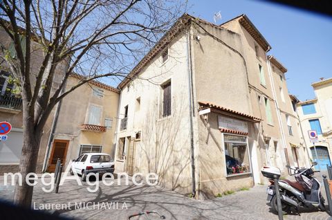 In Villeneuve les Béziers, at the crossroads of beaches, transport, and all infrastructures, this village house to renovate 200m from the Canal du Midi, very close to shops and transport offers you: . On the ground floor: - A bakery (business) to ope...