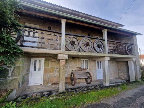 Vous recherchez un investissement rentable dans l'hébergement rural ? Cherchez pas plus loin! Nous vous présentons cette charmante maison en pierre située à São João do Monte, Tondela. Cette propriété offre une opportunité unique à ceux qui cherchent...