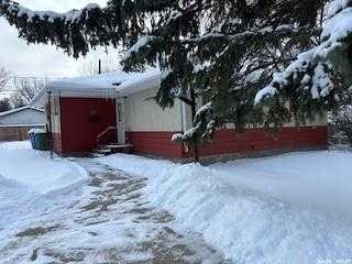 Excellent location in Whitmore Park. Three bedroom, 1075 sq. ft. bungalow on a quiet crescent. Crawl space. Situated on a large lot.