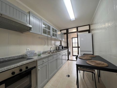 1 bedroom apartment great for housing or investment - sold all furnished and equipped. This apartment has been fully rehabilitated consists of kitchen equipped with hob, oven and extractor, laundry also equipped, living and dining room, a bedroom wit...