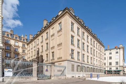 Prestigious, light-filled 327 m² flat overlooking Place Bellecour, on the 2nd floor of an 18th century building. This flat combines the codes of prestigious residential architecture of the period, with its spacious rooms, parquet flooring, wood panel...
