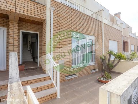 Located 1km from the Aveiro Walkways and a 5min drive from the city center of Aveiro, this villa has all the characteristics for those who want to live with quality of life. A property with modern and spacious lines with areas for socializing and lei...