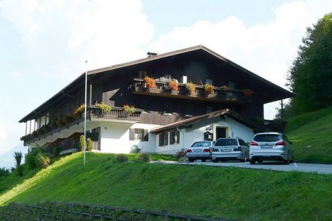 Près du Tyrol et des monts Kaiser, dans un emplacement privilégié à Oberaudorf avec une vue magnifique ! Appartement élégant, confortable et joliment meublé.