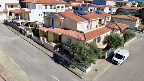 Arzachena town for sale a few kilometers from the splendid sea of the Costa Smeralda. With a total of 430 m2, of which 409 m2 are walkable, this villa is ideal for a large family or for those who wish to have extra space for guests or to organize a h...