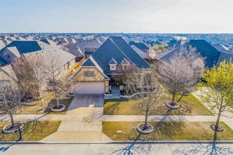 Welcome home to this stunning 1-story home nestled in the prestigious Miramonte subdivision of Frisco TX, boasting a prime location within the acclaimed Prosper ISD. Updates galore including extended covered patio, plantation shutters, all appliances...