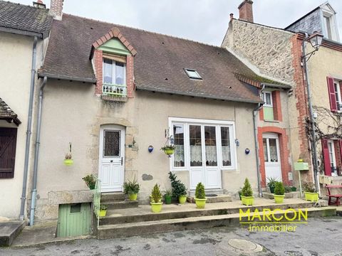 MARCON Immobilier GUERET - Creuse in Limousin/Nouvelle Aquitaine REF 88249. LA CELLE DUNOISE. Charming house situated in a picturesque village in the heart of the Creuse, close to the Vallée des Peintres. Ground floor: kitchen with fireplace/insert, ...