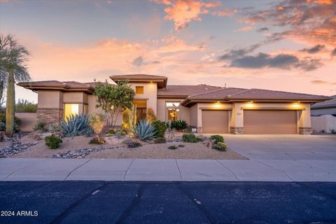 Step into the lap of luxury with this stunning Del Webb home, nestled within the prestigious gated community of Bellasera. Revel in breathtaking mountain views through expansive windows, while the open floor plan and spacious split Master Bedroom/bat...