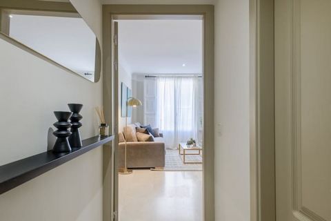 Are you planning to live in Madrid for a while and still haven't found the perfect place to stay? Let us introduce you to our medium-term rental apartments at 38 Atocha Street, just 5 minutes from Puerta del Sol. Thanks to its privileged location, yo...