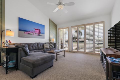 LOCATION, LOCATION. In the much sought-after guard-gated community of Rancho Las Palmas Country Club, this 20 Plan, fully furnished 2-bdrm, 2-bath unit has magnificent views of golf course and mountains. The open floor plan with high ceiling has an a...