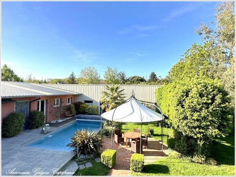 Chuisnes - 28190, à 1h20 de Paris - A vendre Propriété de 355 m², 2250 m² de jardin paysager, piscine chauffée