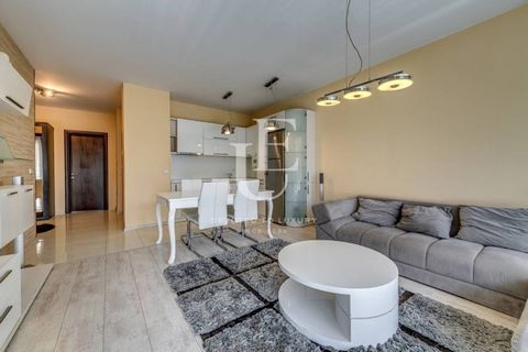 Unique estates a le plaisir de vous présenter un appartement design dans un complexe fermé dans le quartier. La propriété est confortable et confortable, et le complexe dispose de toutes les commodités donnant un niveau de vie élevé. Le chauffage pro...