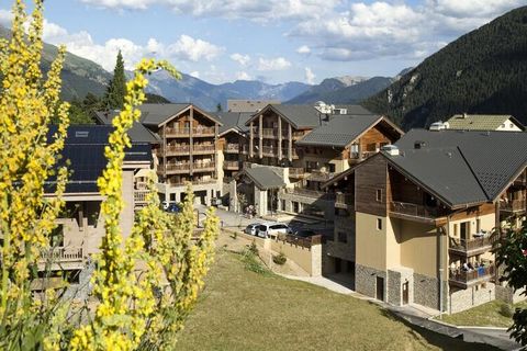 De Résidence Prestige Odalys Le Mont d'Auron biedt een warme en authentieke omgeving en ligt in een omgeving die bevorderlijk is voor ontsnapping en ontspanning. Na uw sportieve dagen in de bergen kunt u terecht in de wellnessruimte van de residentie...