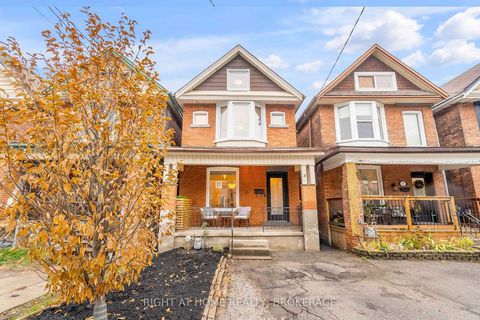 A beautifully updated 2 1/2 storey brick home that blends classic charm with modern living. Boasting 3 spacious bedrooms, 1 stylish bathroom and nearly 1500 square feet of thoughtfully designed space, this home is a perfect retreat! Step inside and b...