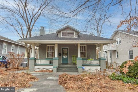 This delightful Craftsman-style bungalow at 220 Park Avenue, just steps away from downtown Takoma Park, perfectly marries historic charm with modern upgrades, creating a uniquely appealing home. With four bedrooms and two bathrooms spread across two ...