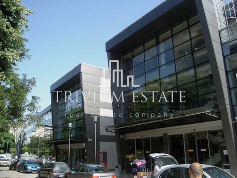 TRIVIUM ESTATE Agency presents: - office for sale - located in the center of Sofia. Plovdiv - area: 27 sq.m We are pleased to offer you for sale an office / shop in the center of Plovdiv. It is located on the 3rd floor of 3 in the Market Center Shopp...