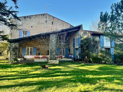 Mirepoix. Estate comprising a large magnificent country house, 2nd single storey house, several outbuildings, stable and garage. The house is renovated while keeping all the period features and all its charm and it is also equipped with modern comfor...