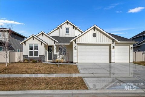 This lovely single-level home built in 2020 is located in the sought-after Meridian neighborhood- The Oaks North. With 3 spacious bedrooms, plus dedicated office and 2 bathrooms, this home offers a seamless blend of modern design and comfortable livi...