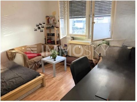 Are you looking for a safe investment or your own living oasis for the future? This charming apartment with 69 m² of living space offers you both options: take advantage of it yourself or take advantage of the high demand for housing close to the uni...