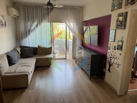 Apartment For sale, floor: 2nd, in Limassol City - Agia Zoni. The Apartment is 75 sq.m.. It consists of: 2 bedrooms, 1 bathrooms, 1 kitchens, 1 living rooms and it also has 1 parkings (1 Closed). The property was built in 1975. Its heating is Autonom...