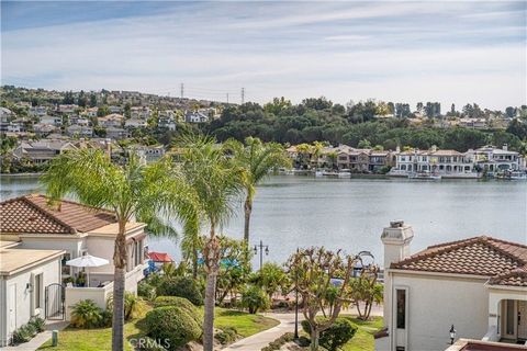 THE NICEST MALLORCA CONTESSA PLAN TO EVER COME ON THE MARKET.... Proximity to the lower pool/spa, being next to an access to the Lakefront, the ease in visiting Plaza Del Lago without being so close that noise is a factor & the value of having no nei...