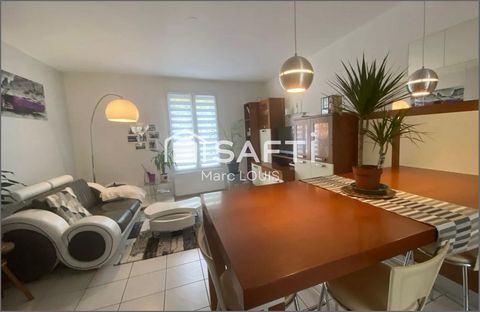 Situé à Montlhéry (91310), cet appartement triplex de 86 m² offre un cadre de vie paisible dans une commune dynamique offrant toutes les commodités nécessaires à ses habitants. Proche des écoles, des commerces et des transports en commun, il séduit p...