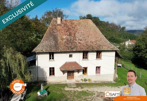 En exclusivité avec Julien Gayat - SAFTI, à 10 minutes de Bourgoin-Jallieu, sur la commune de Sérézin de la Tour, sur un terrain de plus de 3000 m² : Venez découvrir cette maison dauphinoise en pierres et en pisé, d'environ 174 m², construite en 1716...