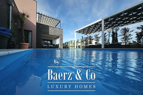 Zaton, Nin, in the center of town there is a complex with three beautiful, modern villas. Each villa has its own swimming pool of 35 m2 and a beautifully landscaped garden, and two villas have a jacuzzi and a sauna. Villa 1 It extends over two floors...