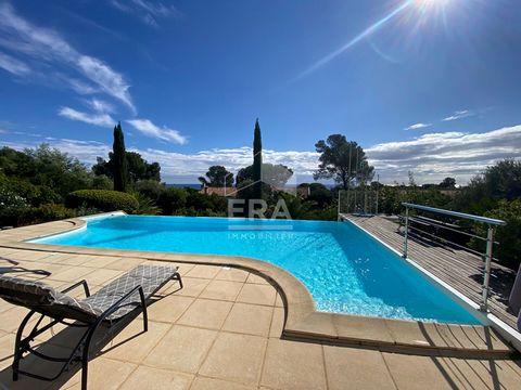 ERA IMMOBILIER propose à la vente une magnifique villa néo-provençale idéalement située dans un quartier résidentiel prisé de Saint-Aygulf. Perchée en position dominante sur un terrain paysagé de 1 500 m², cette propriété offre une vue imprenable sur...