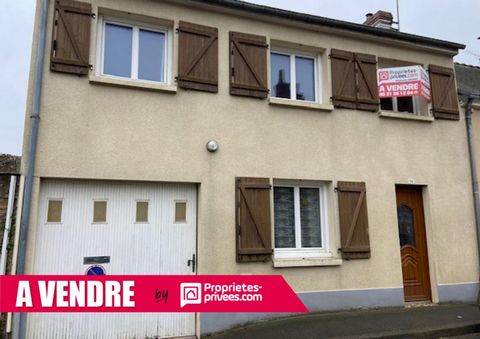 Stéphanie DRONNE vous propose ce bien situé au centre du bourg de Précigné à proximité des commerces, cabinet médical, écoles. Maison de 112 m² offrant au rez-de-chaussée : séjour / salon avec cheminée insert, cuisine aménagée, arrière cuisine (véran...