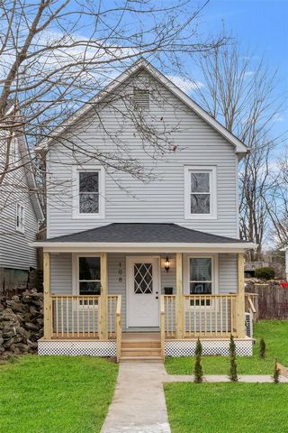 Welcome to this fully renovated country home in the Village of Warwick! Set at the end of a quiet street, this charming 3 bed 2/1 bath is ready for you to move right in. Come relax on the front porch or spacious deck overlooking a private yard where ...