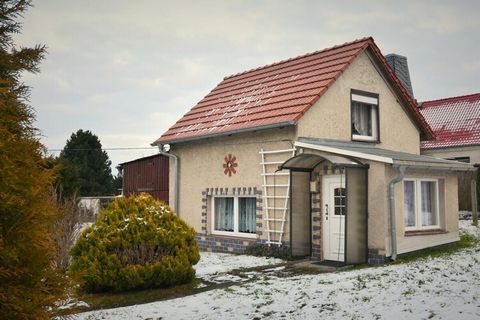 Bienvenido al balneario estatal de Güntersberge, un pintoresco distrito de la ciudad de Harzgerode. En una encantadora casa de vacaciones independiente le esperan unas vacaciones relajantes. La casa de dos plantas ofrece un mobiliario acogedor y comp...