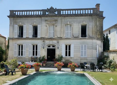 Élégante Maison de Maître avec Gîte, Jardin et Piscine