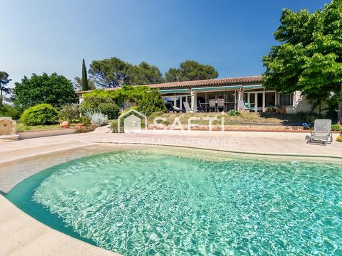 Maison grands espaces de vie, garage, piscine