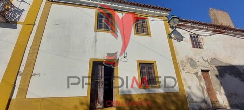 For sale building located on Rua Dr. José António de Almeida, in the historic area of the village of Avis. One hundred and fifty kilometers from Lisbon and surrounded by the Albufeira do Maranhão, Avis is a village in alto Alentejo where several inve...