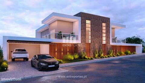 Sale of 4 bedroom villa under construction, Castelo do Neiva, Viana do Castelo. Implanted in a plot with 380m², with the possibility of choosing the finishes, allowing its customization. Ground floor consisting of entrance hall, open space kitchen, l...