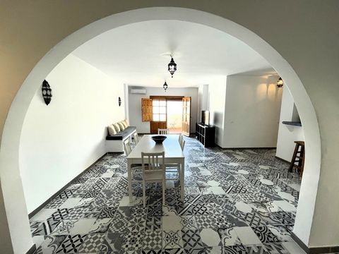 ***RECENTLY REDUCED*** An opportunity to purchase a lovely apartment located near the public fountain in Mojacar Pueblo. The property is on a lower ground floor with three bedrooms, one bathroom, guest toilet, newly reformed storage room and a privat...
