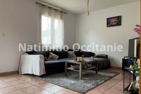 Your NATIMMO OCCITANIE real estate agency offers you a real estate complex with 2 houses on the heights of Aussillon. Close to all amenities, the 2 lots are rented. They each consist of an entrance hall, open plan kitchen/living room, 3 bedrooms, a s...