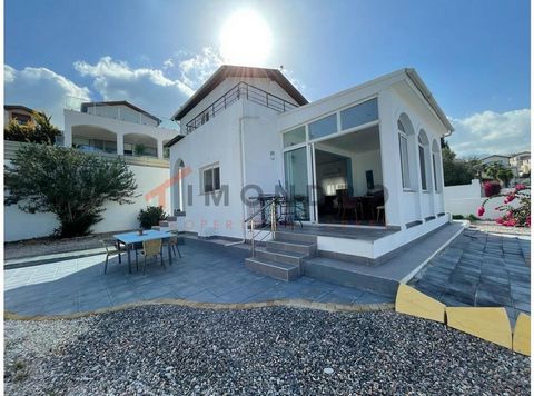 You can directly see the sea from this property. A stunning view. The beach is easily accessible from this property and approx. 500 m away. The closest airport is approx. 40 km away. The property has lovely 140 m² of living space. In total there are ...