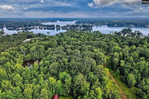 Welcome to 20.8 acres of Undeveloped Lake Murray Land! With so much potential it is ready to be Transformed into a Stunning Lake Front Community or a Luxurious Private Estate. With 1,700 Ft of Lake Murray Water Frontage you will find yourself with Ye...